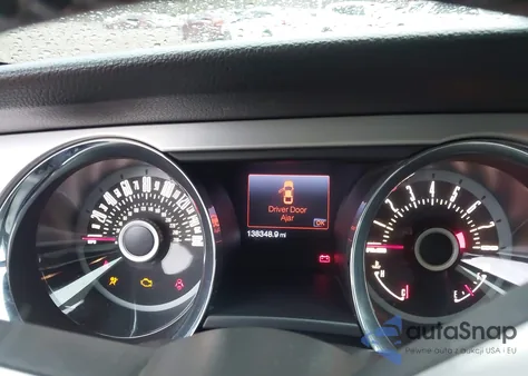 2013 Ford Mustang V6 Premium z USA, uszkodzony, nr VIN 1ZVBP8EM5D5264836